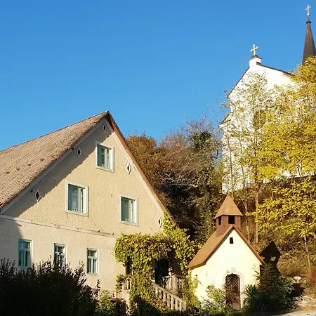 Gospodarstwo wiejskie Hisa Velikanka_giantess *